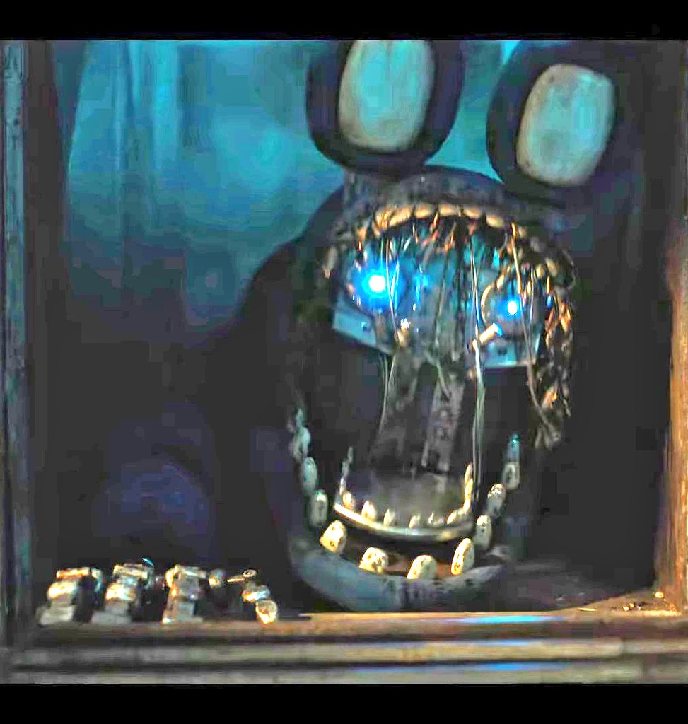 Vanny_Neo's tweet image. O bichão tem dente na parte superior da cabeça?