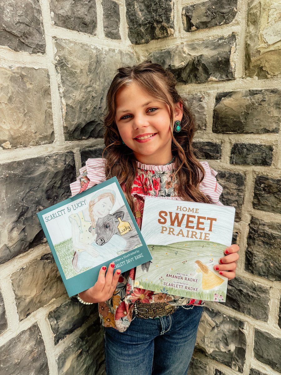 RadkeAmanda's tweet image. When I started speaking at agricultural conferences nearly 20 years ago, I never envisioned that one day I would share a stage with my own daughter.
Speaking alongside Scarlett at the Virginia Beef Cattle University was so special to me, and it was so encouraging to see how the…