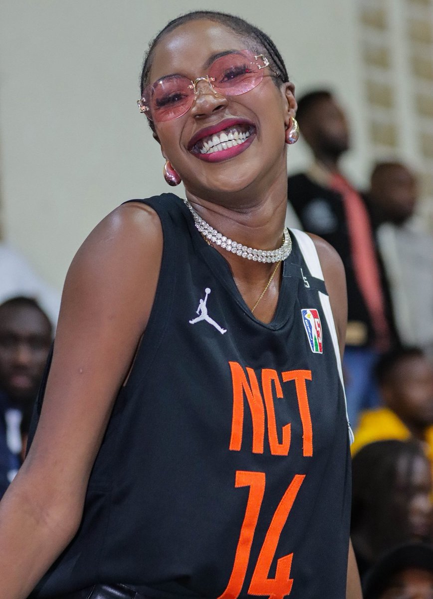 THEADDRESS_KE's tweet image. Nairobi City Thunder is Making Basketball Sustainable:
1. Merch that tells a story
2. Sponsorships that activate culture
3. Social capital & local influence
4. Content, content, content
5. Consistency on & off the season
This is how you build talent equity!