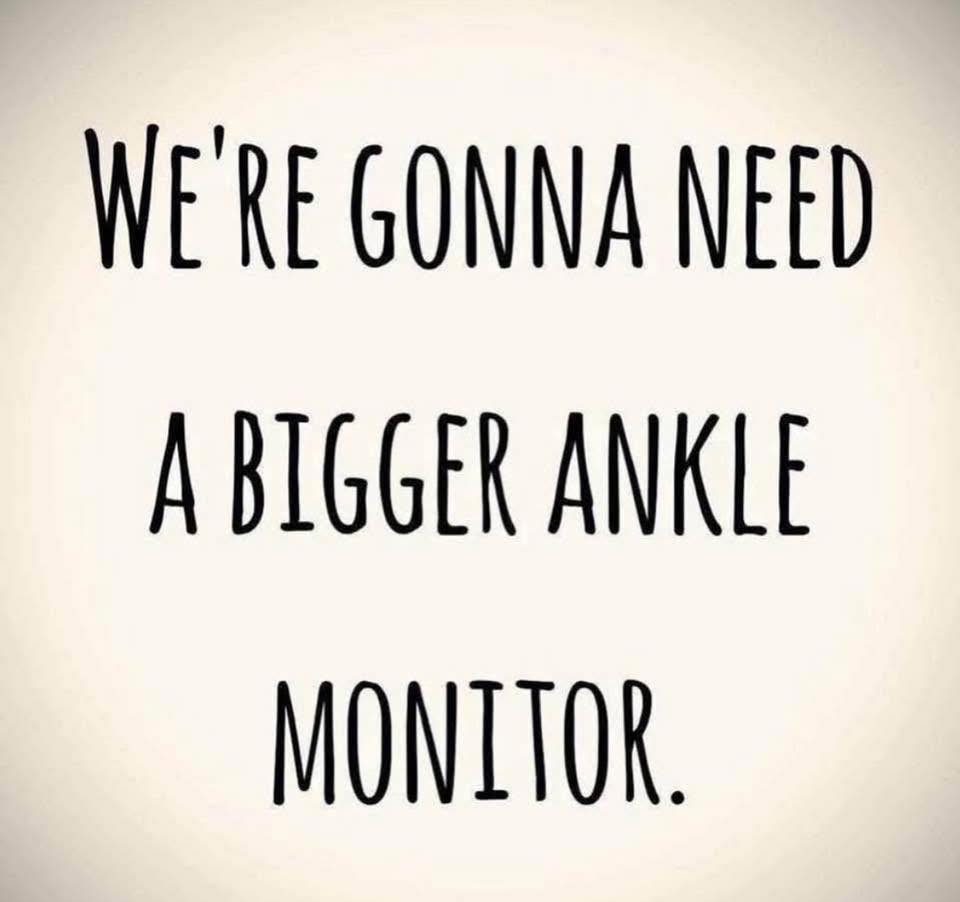 Airbnb Hosts Exposed tweet media