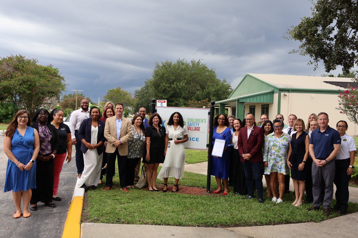 AutismFlorida's tweet image. On Wednesday, @AutismFl @thezacfoundation,@orlandohealth, @csvcentralfl, @florida.health, @RedCross @WaterSmartFL @swimglobalproject, @ocfirerescue, came together for a critical roundtable on drowning prevention to confront drownings statewide.
