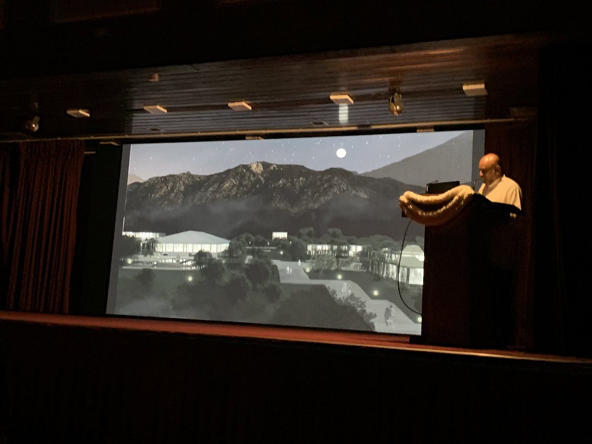 Chanch_SL's tweet image. I hv 4 architects in the fam, &amp;amp; they always remind me why it’s a remarkable professions I deeply admire - meticulous &amp;amp; tangible, interdisciplinary in every way. When you see spaces from their eyes, you can see the possible. Bravo Ravi &amp;amp; Frank👏🏽 #BawaMemorialLecture