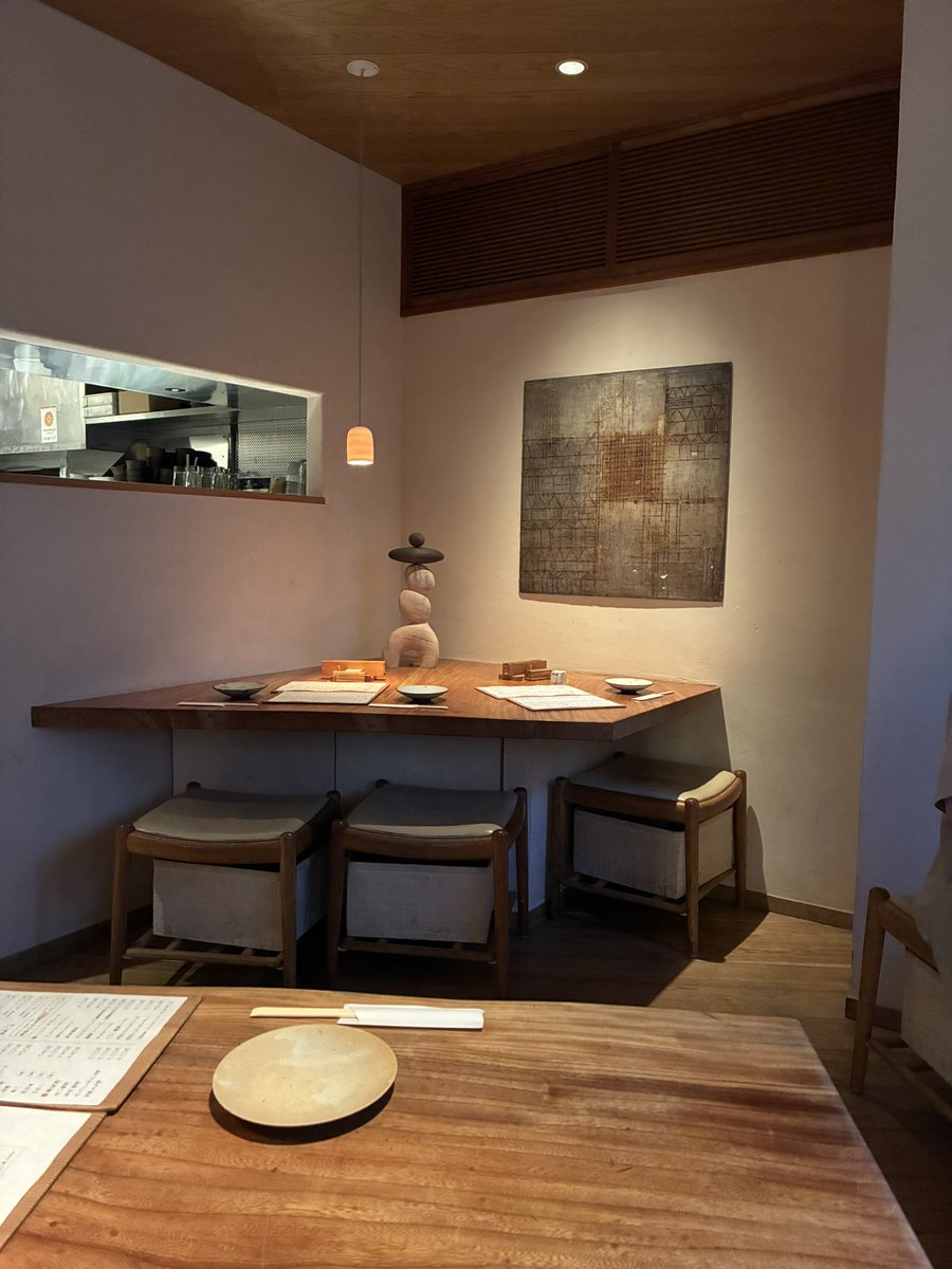 1cskt's tweet image. 大事にしすぎて訪問まで2年弱かかった、ひとりメシ初回放送店。
ランキングメニューおいしかった、
特にうどんおいしすぎた…