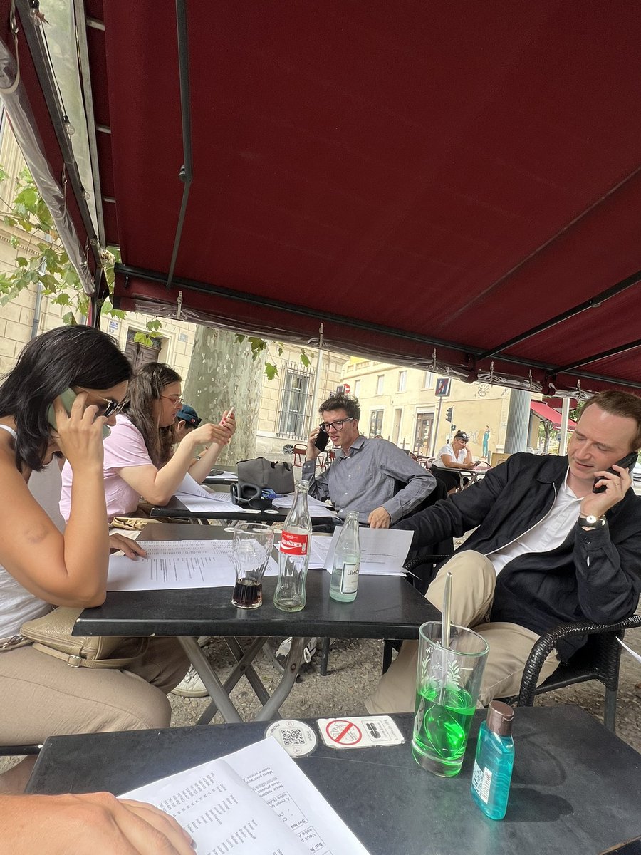 Renaissance__13's tweet image. Belle mobilisation phoning aujourd’hui, organisée par @Renaissance des Bouches-du-Rhône : faire adhérer, voter notre convention thématique et préparer la rentrée à Arras.
Le tout depuis #Marseille, en terrasse, au soleil. Merci à toutes et tous pour votre engagement ! ✊