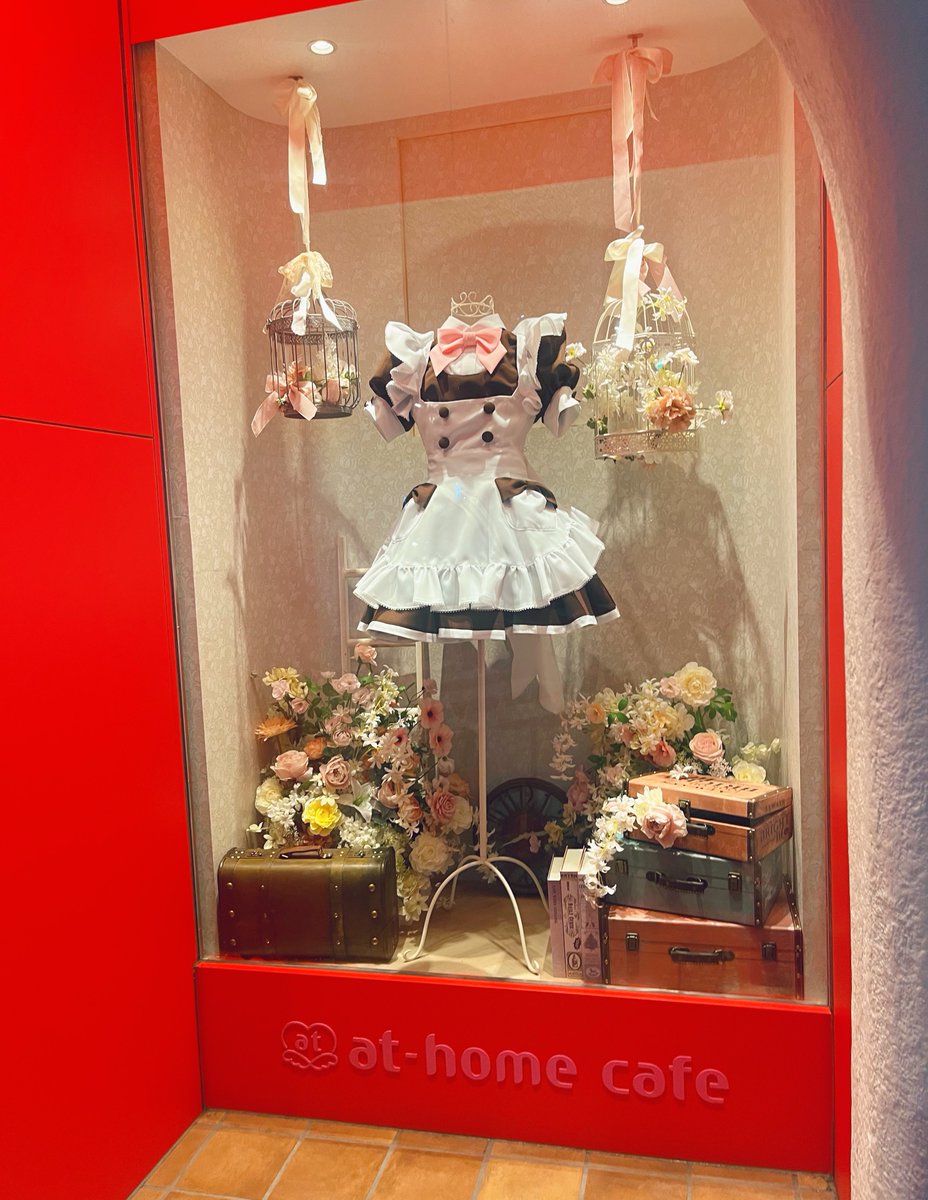 lilyriiri's tweet image. Blue Pekoe➝あっとほーむカフェ名古屋➝パレットメイドカフェ➝東京行き夜行バス!、初期から行ってるブルペコでスコーンとダージリンセカンド飲めて満足だし、初名古屋あっとで萌え萌えしてきたけど混んでないし東京より距離感近くて楽しくって良かったし、パレットで赤味噌モツ煮食べれたね