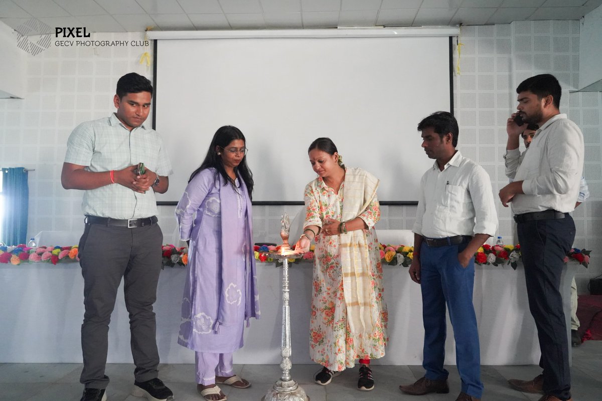 startup_bihar's tweet image. 🚀 Bihar Idea Festival 2025 | Event | Vaishali
Today’s Bihar Idea Festival 2025 event in Vaishali witnessed incredible energy and enthusiasm among aspiring youth!
The event spotlighted innovation, startup journeys, mentorship, and seed funding opportunities.
🌟 With 300+…
