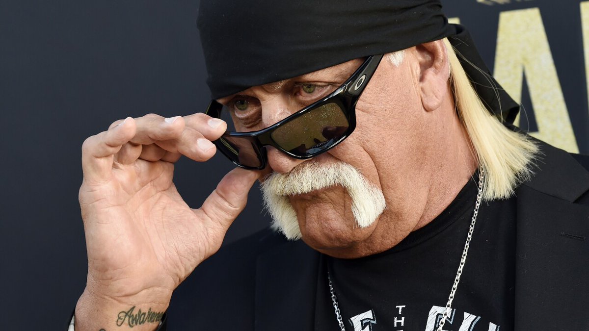 38TheSpot's tweet image. What was your favorite Hulk Hogan moment? Wrestling legend Hulk Hogan, born Terry Gene Bollea, has died at the age of 71.
Chris Pizzello/Chris Pizzello/Invision/AP
kshb.com/obituaries/hul…
#Hulk #HulkHogan