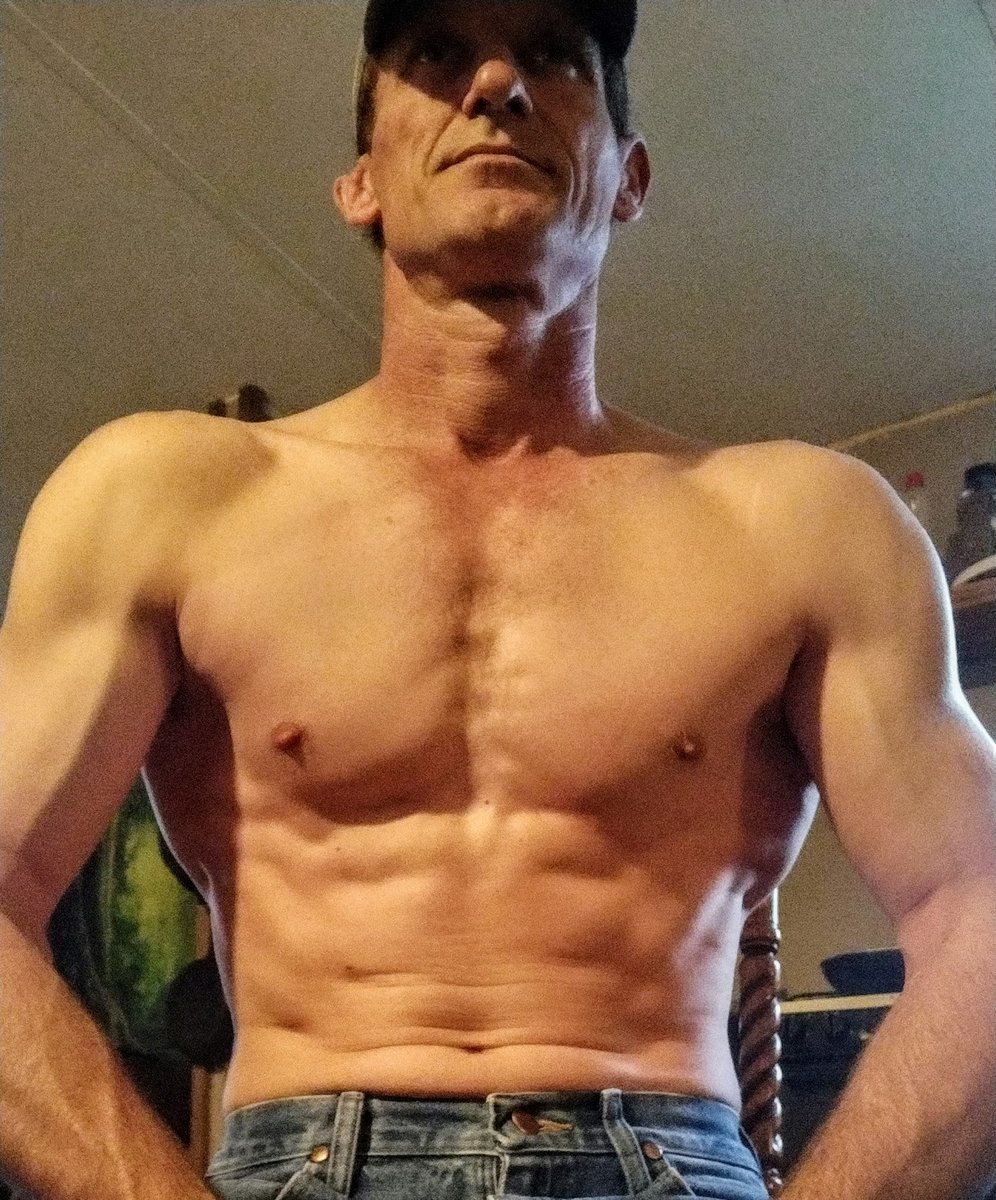 Jake Pixley (@tnhoneythorn) on Twitter photo As an 80's kid, I had the Hulk lunch box and action figures. It was <a href="/HulkHogan/">Hulk Hogan</a> who inspired me to lift weights when he slammed the giant. 🙏 As an 80's kid, I had the Hulk lunch box and action figures. It was <a href="/HulkHogan/">Hulk Hogan</a> who inspired me to lift weights when he slammed the giant. 🙏