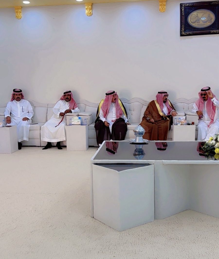 al_marazeeg's tweet photo. تشرف الشيخ #مجول_بن_خايع_المرزقاني  هذا اليوم الخميس الموافق 1447/1/29هـ بزيارة كريمة لكل من :
وادي بن ربيعان الشلاقي
سراي بن ربيعان الشلاقي
حمدان بن ربيعان الشلاقي
بندر  بن سالم ربيعان الشلاقي

#شاكراً_لهم_كرم_الزيارة https://t.co/aOIJHQ7XZF