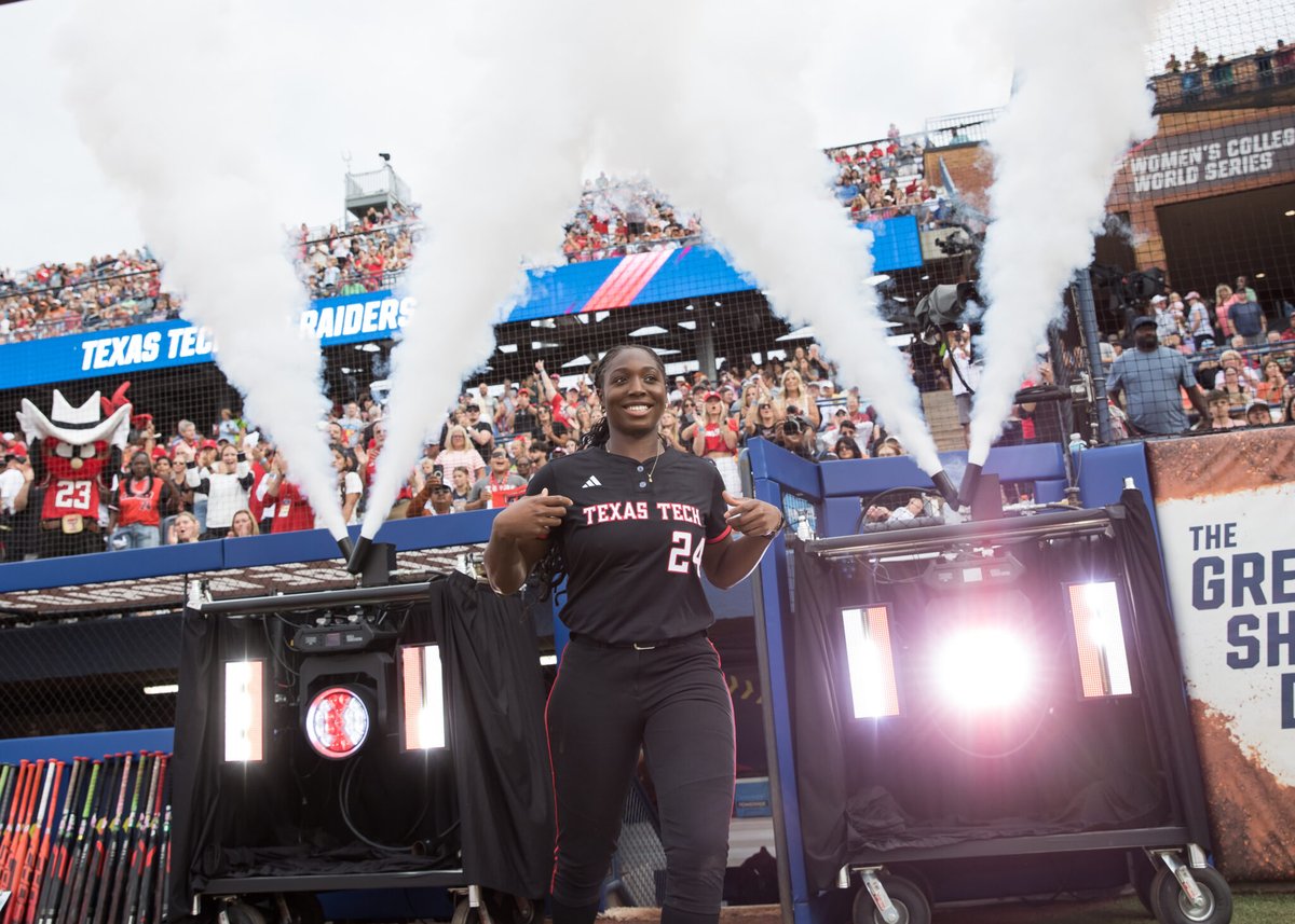 RedRaiderSports's tweet image. NiJaree Canady Is Your Big 12 Female Athlete of the Year🏆‼️
Canady while leading #TexasTech to the WCWS, finished 2025 with a 1.11 ERA to go along with 319 strikeouts in 240 innings pitched.
➡️ on3.com/sites/red-raid…