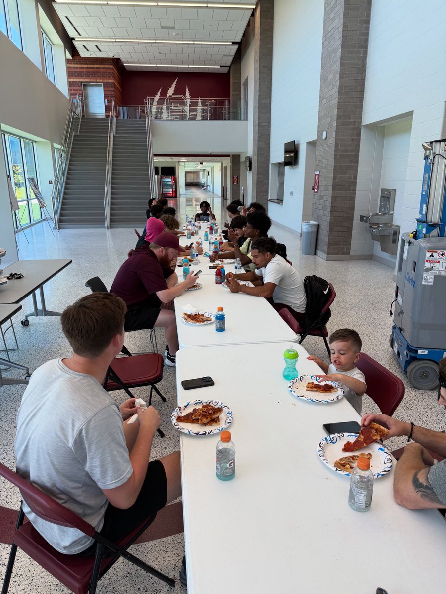manningphilip's tweet image. Guys had a great Summer, ending it with some lunch together! 
#TOE