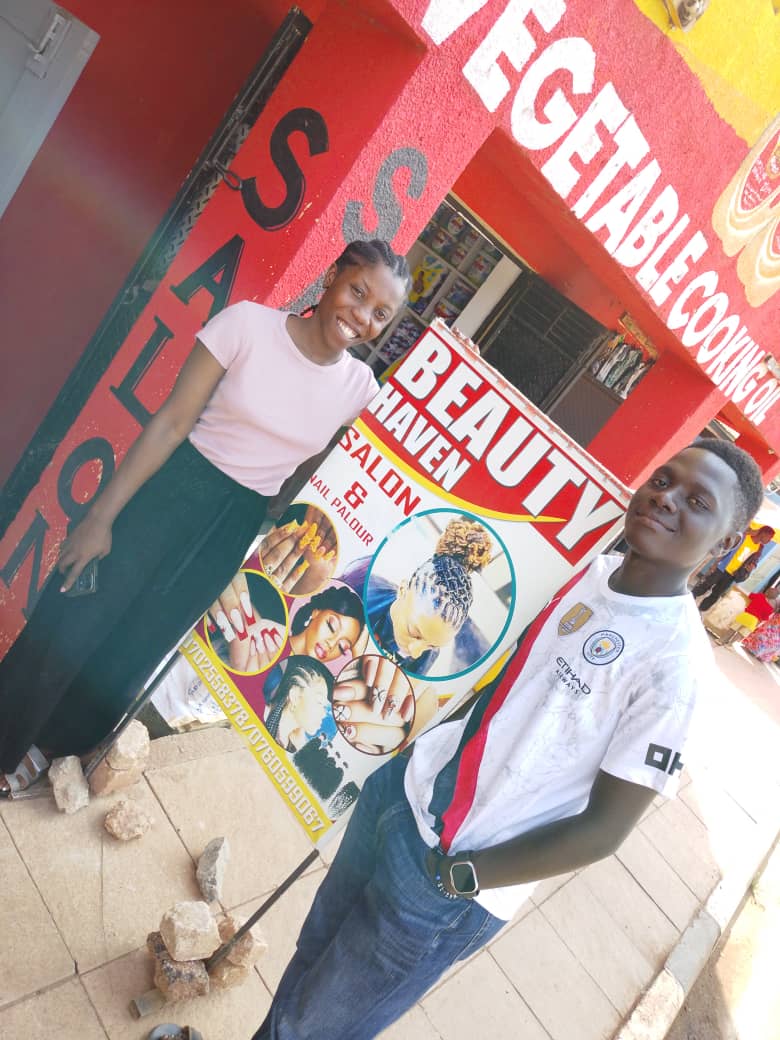 gillham_king's tweet image. ✨Looking fresh just got easier in Kabale✨
Visit Beauty Haven Salon behind Owino Market, Kabale, along Stadium Road.
💅 Hair, Nails, Makeup & More!
Look good. Feel great. Walk in & shine🌟