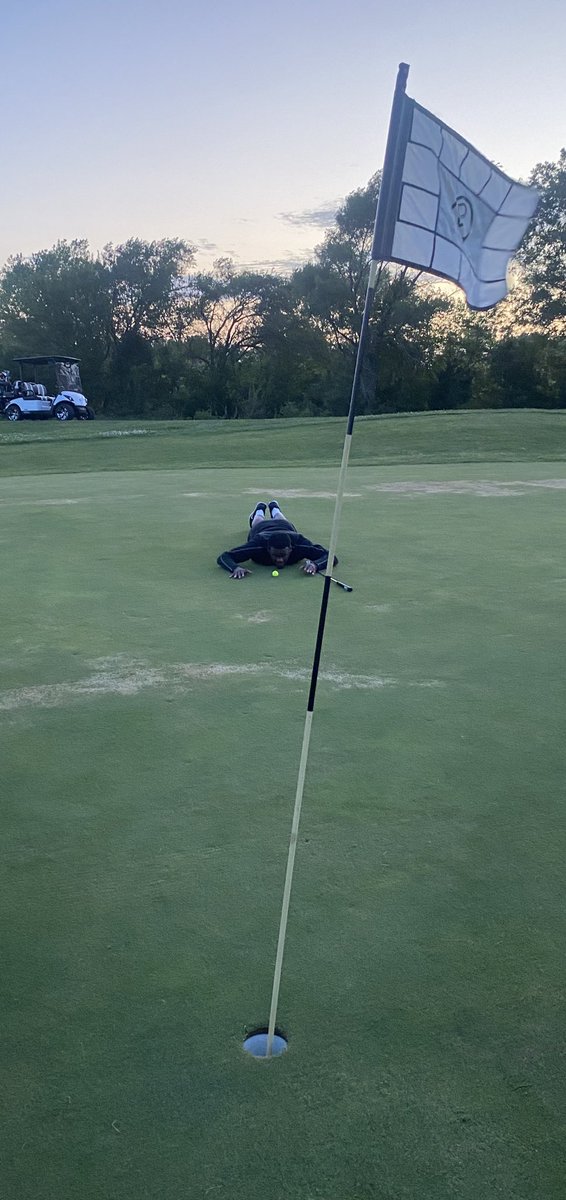 CatchitPat's tweet image. Sold!! 😂🏌🏾‍♂️ @ButlerGrizzlyFB Count on me outside of golf lol