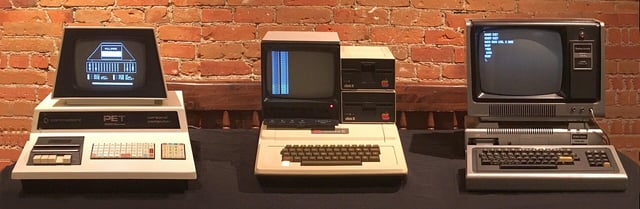 MaxwellsRetro's tweet image. The &quot;1977 Trinity&quot; (Apple II, Commodore PET 2001, TRS-80 Model I): These three computers, all released in 1977, truly launched the home computer market. 

#Commodore #apple #TRS