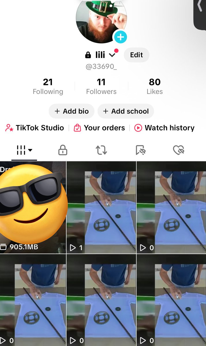 aphelioscumrag's tweet image. niggas hacked my tiktok right under my nose promoting polish bullshit