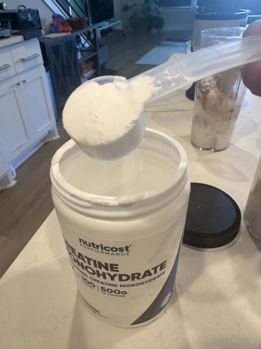 vijaytupakula's tweet image. Dry scooping creatine with water is not bad, you should try it!!!