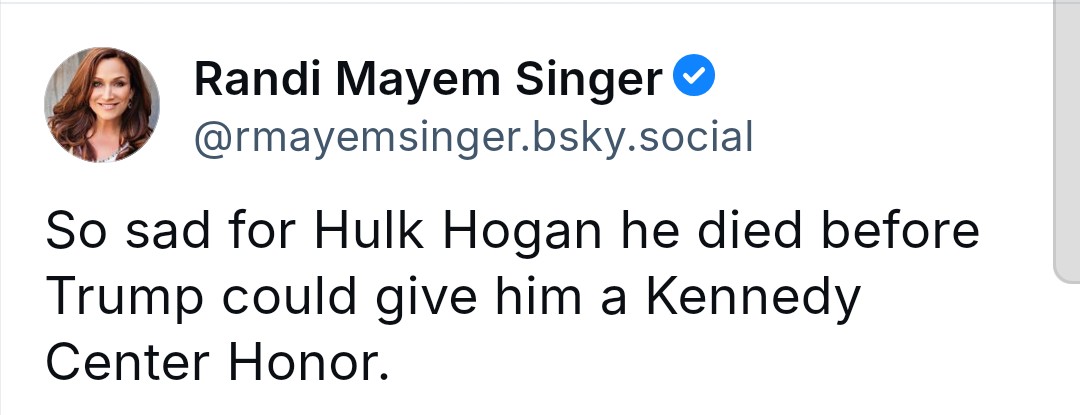 RMogyorosy's tweet image. Nachruf: Ein Schauspieler, Wrestler und Trump-Anhänger hat die Weltbühne für immer verlassen. Er ist an einem Herzinfarkt verstorben.