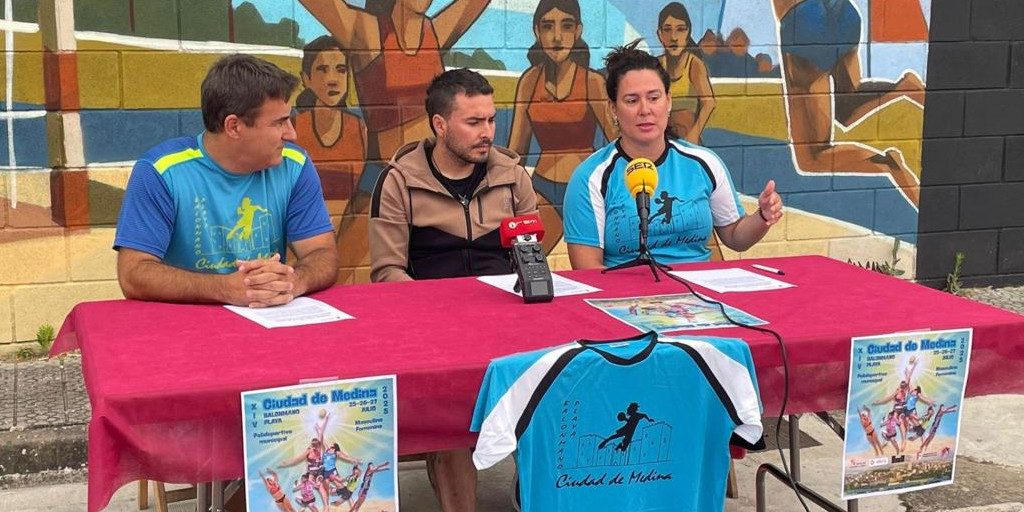 Federación de Castilla y León de Balonmano (@fcylbm) on Twitter photo 🏖️ CIUDAD DE MEDINA
Presentado el XVI Torneo de Balonmano Playa "Ciudad de Medina"
Medina de Pomar lista para acoger, del 25 al 27 de julio, a 800 jugadores de 74 equipos.
🗞️ fcylbm.es/blog/2025/07/2…
#⃣ #CyLesBalonmano 🏖️ CIUDAD DE MEDINA
Presentado el XVI Torneo de Balonmano Playa "Ciudad de Medina"
Medina de Pomar lista para acoger, del 25 al 27 de julio, a 800 jugadores de 74 equipos.
🗞️ fcylbm.es/blog/2025/07/2…
#⃣ #CyLesBalonmano