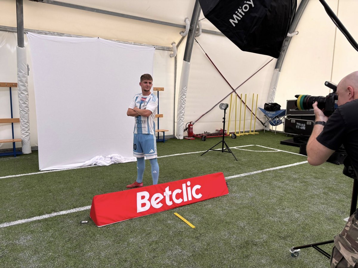 SSkolwin's tweet image. #DumaSkolwina 📷 @laczynas2liga 

Efekty wkrótce 📷 📷
A Was zapraszamy jutro na stadion!! 📷📷📷
𝗞𝗔𝗥𝗡𝗘𝗧𝗬 📷📷 tiny.pl/3ghf2g51
𝗕𝗜𝗟𝗘𝗧𝗬 📷📷 tiny.pl/zf-42r0v
Cichomski - fotografia sportowa i nie tylko