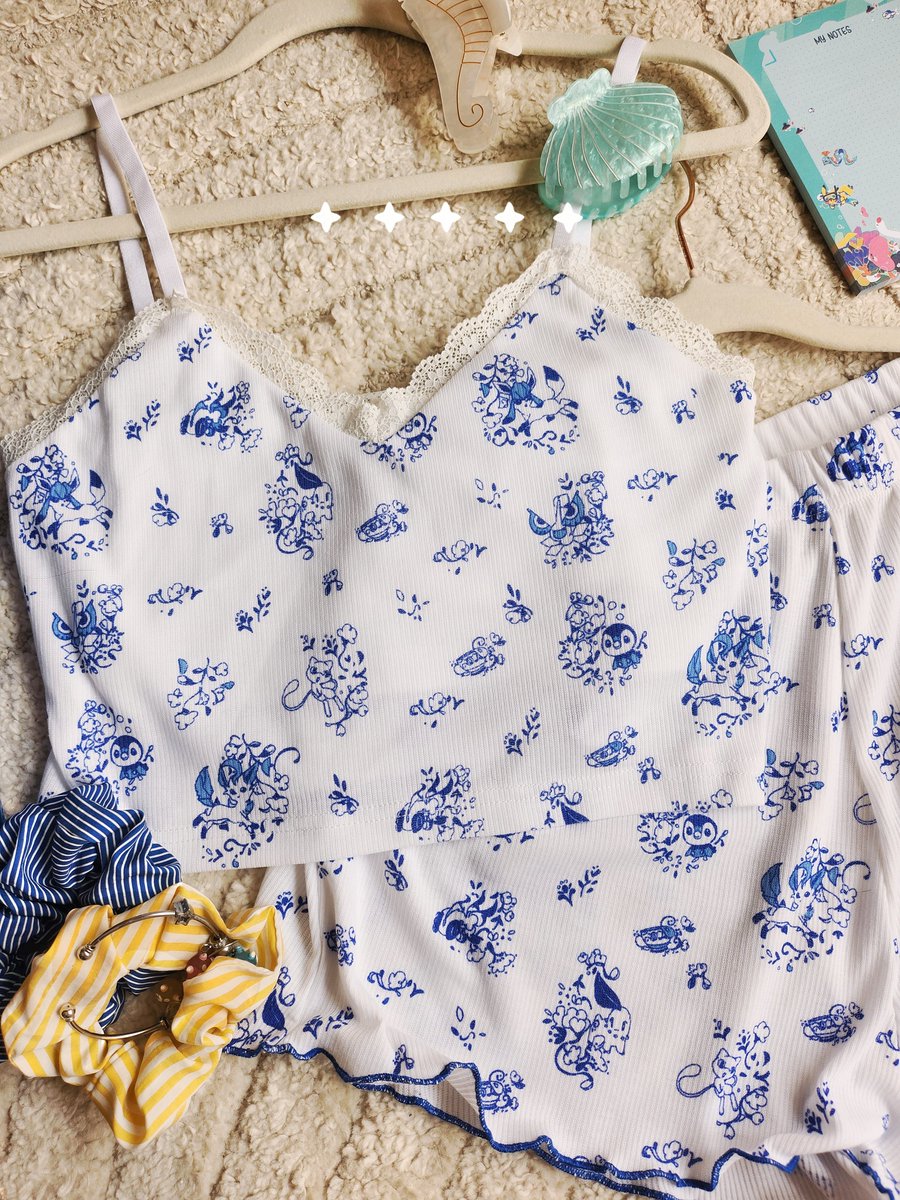 Sugahri's tweet image. Pokemon Aquarium bag and porcelain set tomorrow!!! 🐟🍵