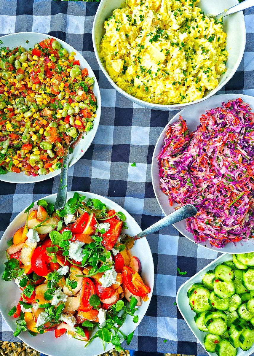 tootingnewsie's tweet image. Popular #Tooting bar @goldfinchsw17 host a BBQ in their courtyard this Sat 26 July, 3pm-8pm (perfect for Happy Hour which lasts until 8pm!) – in collaboration with @TheSouthernKit1 (veggie/vegan options too)!
Book: goldfinchsw17.co.uk
📍145 Mitcham Rd
#ad #Furzedown #Balham