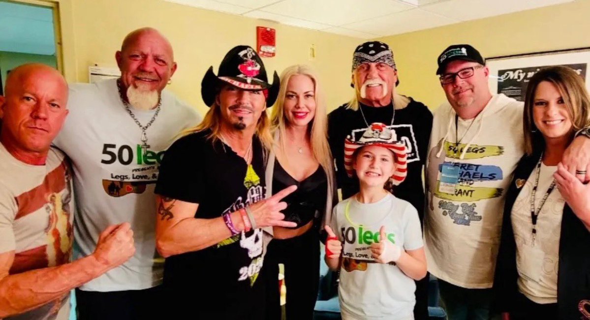 bretmichaels's tweet image. To my friend @HulkHogan and your close family & friends, my deepest sympathy and condolences. Thank you for bringing us years of great wrestling & entertainment and always being awesome every time we got together. May you rest in peace, Brother.
