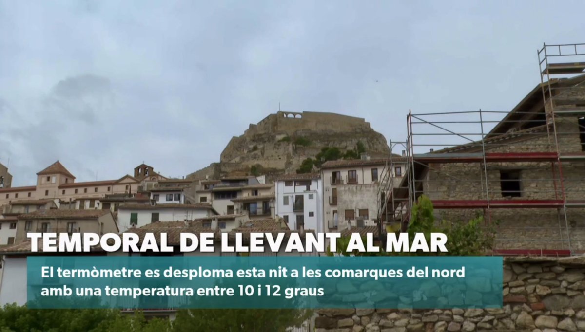 codeposa's tweet image. Des de Comunicacons dels Ports avui hem servit diverses imatges i entrevistes sobre la forta baixada de temperatures a Morella
🎥🎤
#Morella #ElsPorts #Castelló #ComunitatValenciana 
▸ apuntmedia.es/informatius/a-…