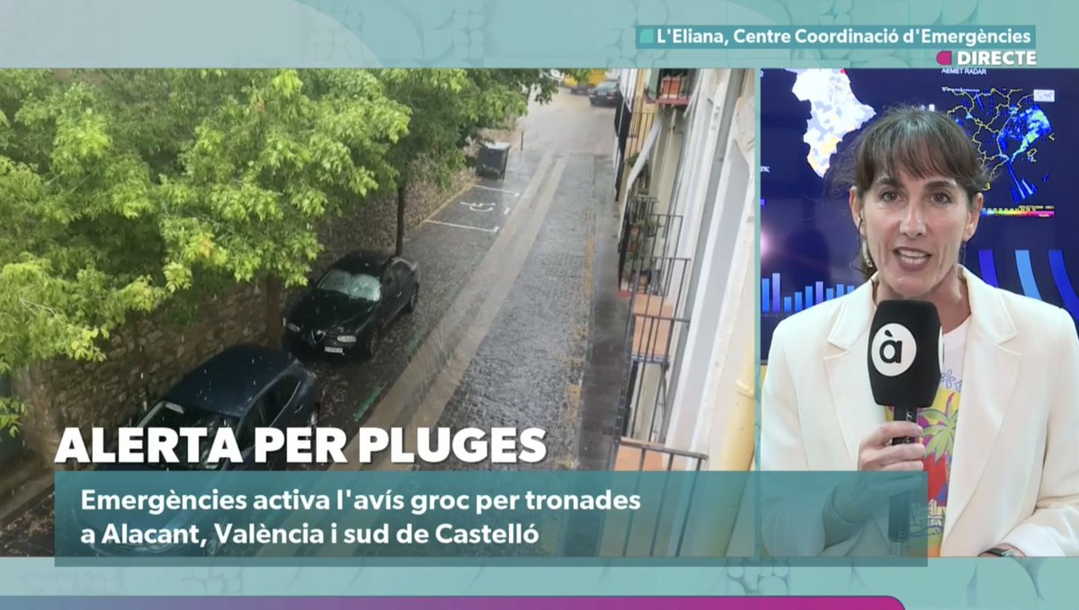 codeposa's tweet image. Des de Comunicacons dels Ports avui hem servit diverses imatges i entrevistes sobre la forta baixada de temperatures a Morella
🎥🎤
#Morella #ElsPorts #Castelló #ComunitatValenciana 
▸ apuntmedia.es/informatius/a-…