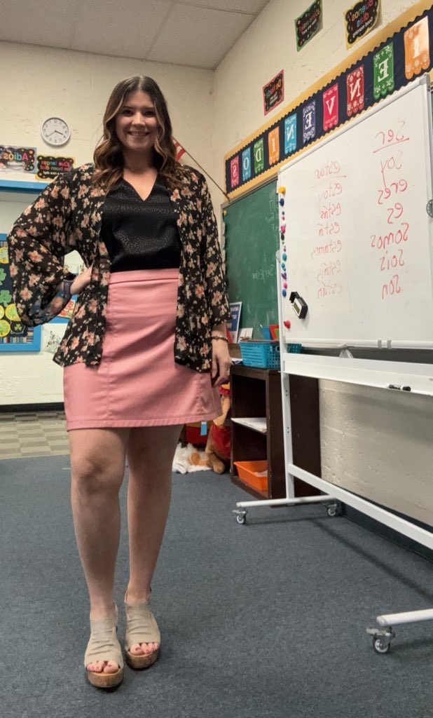Can you help #clearthelist for a 4th year Spanish teacher? 
📚300 students weekly 
✏️pre-K to 8th grade 
👩🏻‍🏫in need of supplies and incentives 
My students and I appreciate your help and support! 
#Teachersof𝕏 ⬇️Drop yours for a RP! 
amazon.com/hz/wishlist/ls…