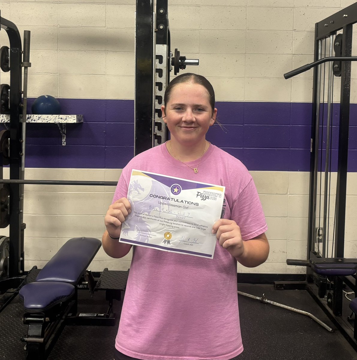 PurpleDragonFB's tweet image. Week 7 𝐃𝐑𝐀𝐆𝐎𝐍𝐒 of the Week! 

🅼🅰🅻🅴 🅰🆃🅷🅻🅴🆃🅴
🟣Senior - Dawson Hall 
⚪️Sophomore - Landon Southard

🅵🅴🅼🅰🅻🅴 🅰🆃🅷🅻🅴🆃🅴
 🟣Upperclassman - Brilee Mantooth 
 ⚪️Underclassman - Aryona Breiner