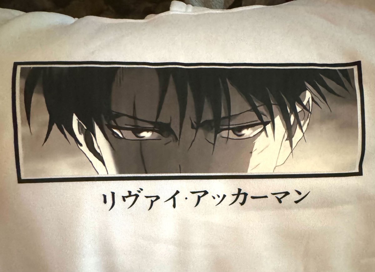 kaito_ayo's tweet image. At Unfungible we have many traditions that make our team Culture so special.
One of them, is Birthday Gifts! Usually I'm the one messing around with them choosing for the team, but earlier this month was my turn to receive them.
And the team COOKED.
Anime coded.