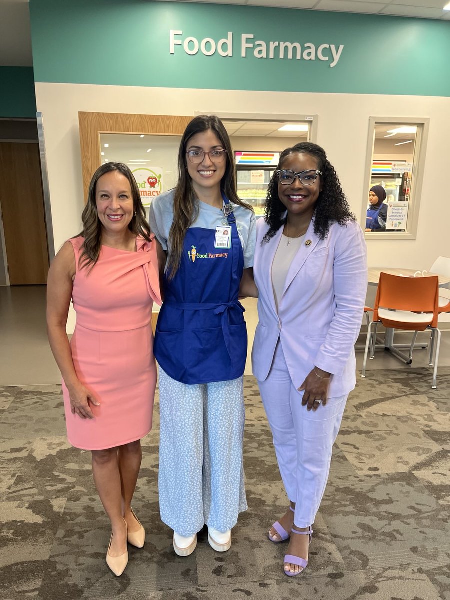 RepMonicaDLC's tweet image. Today, I joined my Bipartisan Women's Caucus co-chair @RepEmiliaSykes in Akron. First stop: The Food Farmacy. Launched in 2023, the Food Farmacy provides healthy food options for patients and staff at Akron Children's Hospital. On the Bipartisan Women's Caucus, we are committed…