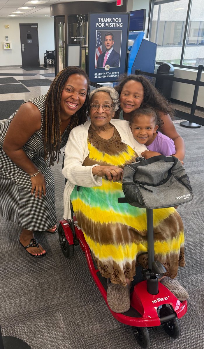 So great to have Ms.  Isabella Stinson, age 103, come in to our facility for her state ID renewal!   Glad to hear you and your family had a nice experience!  ❤️❤️