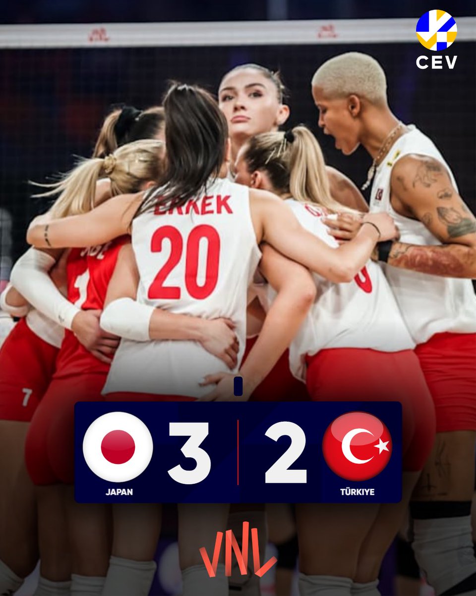 CEVolleyball's tweet image. Quarterfinal heartbreak for 🇹🇷 Türkiye 💔🥹
🇯🇵 Japan advance to the #VNL2025 semifinals after eliminating 🇹🇷 Türkiye!

📸 @volleyballworld
#Volleyball #EuropeanVolleyball