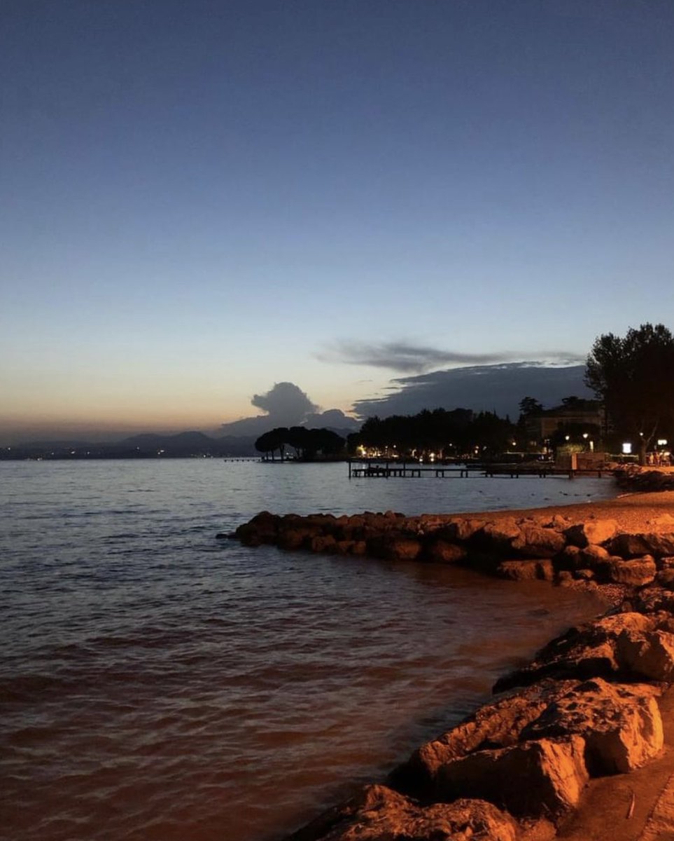 Kungabarn64's tweet image. After a perfect day, this evening looks promising ๐
Lovely evening my beautiful family