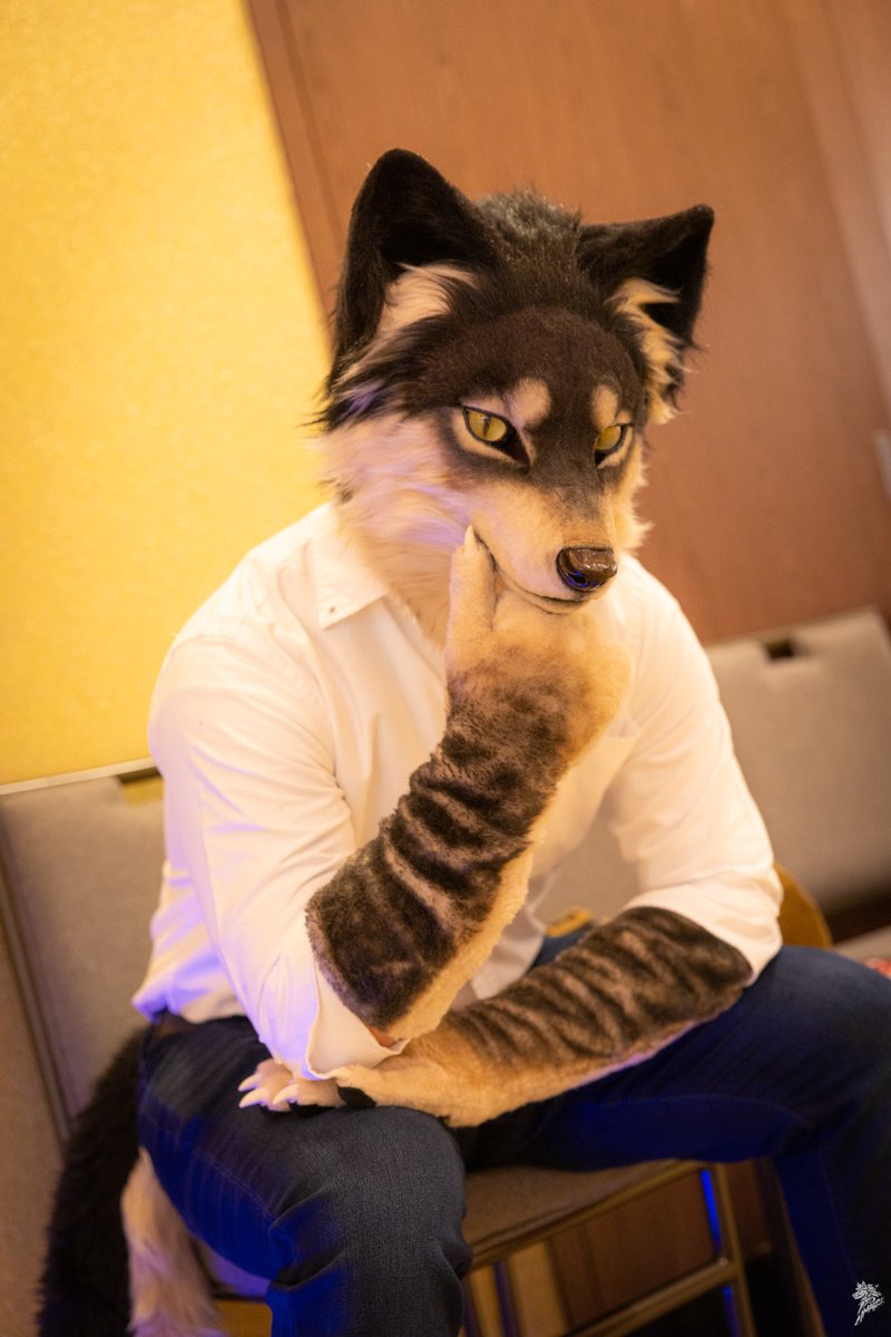 やばい! 鍵を家に忘れてた！
📷：<a href="/chiuwolf/">Wolf Chiu</a> 
#創造トリアノン