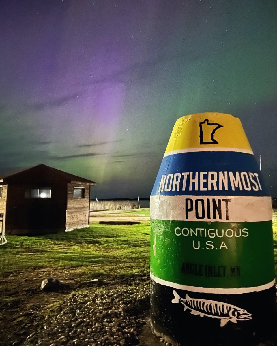 Share pictures with color!