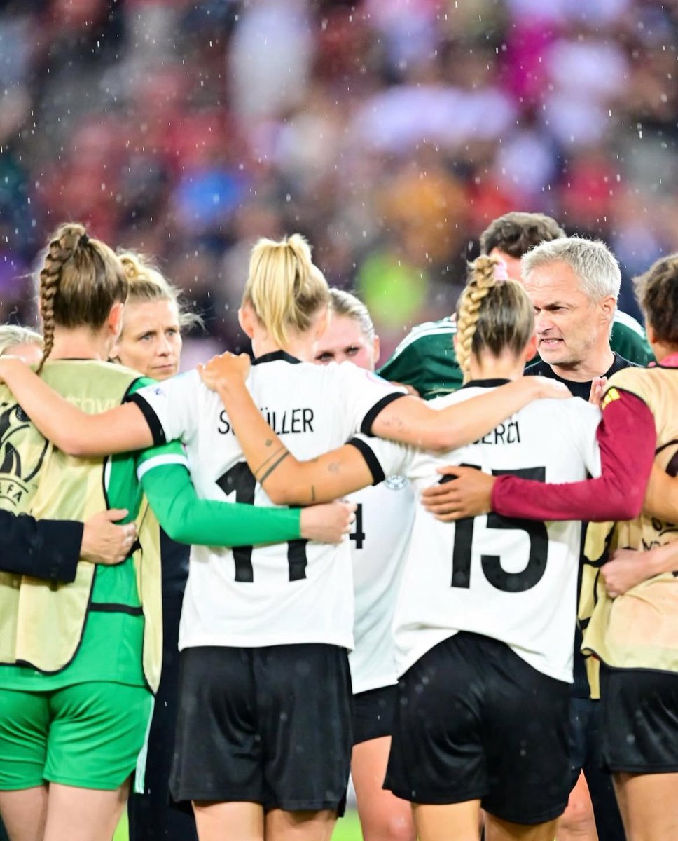 GermanyInCanada's tweet image. What a ride. What a team. What a summer. 🇩🇪❤️⚽

A hard-fought semi-final vs Spain—extra time, full drama. Final score: 1–0. Congrats, Spain.

@DFB_Frauen, we’re so proud. You gave it your all. 

Danke für einen unvergesslichen EM-Sommer!

#WEURO2025 #GERESP #TeamGermany