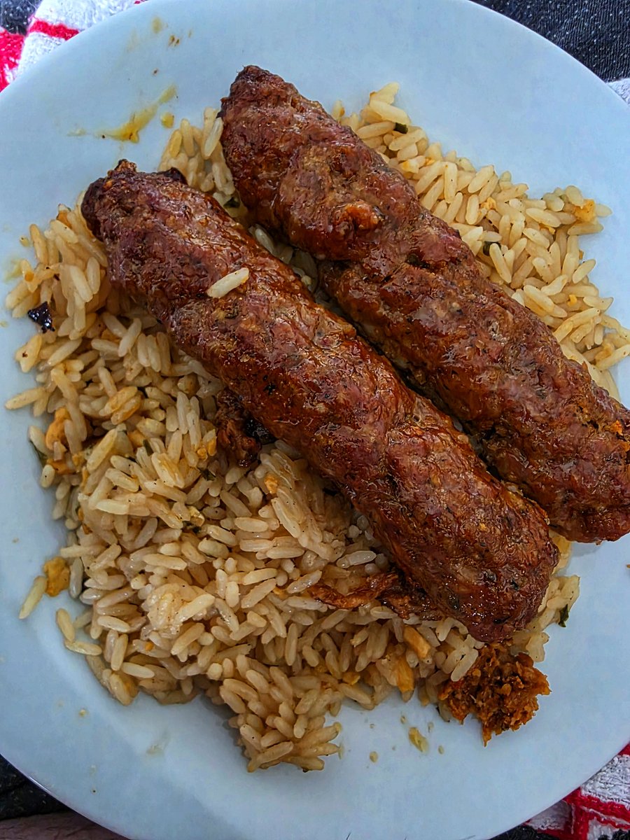 RAF Veteran. (@robexraf) on Twitter photo Dinner last night was <a href="/RAFpolicedog/">TheRealDanieltheSpaniel</a> spicey turds from behind the telly box with maggots. Dinner last night was <a href="/RAFpolicedog/">TheRealDanieltheSpaniel</a> spicey turds from behind the telly box with maggots.