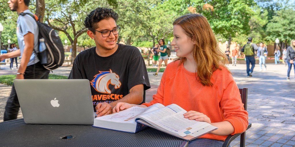 🎓 Set yourself up for academic success, Mavericks! College can be a big adjustment, but you're not in it alone. Tap into UTA's resources to stay ahead this fall. Take advantage of what’s here for you—your future self will thank you! bit.ly/4lvntGX