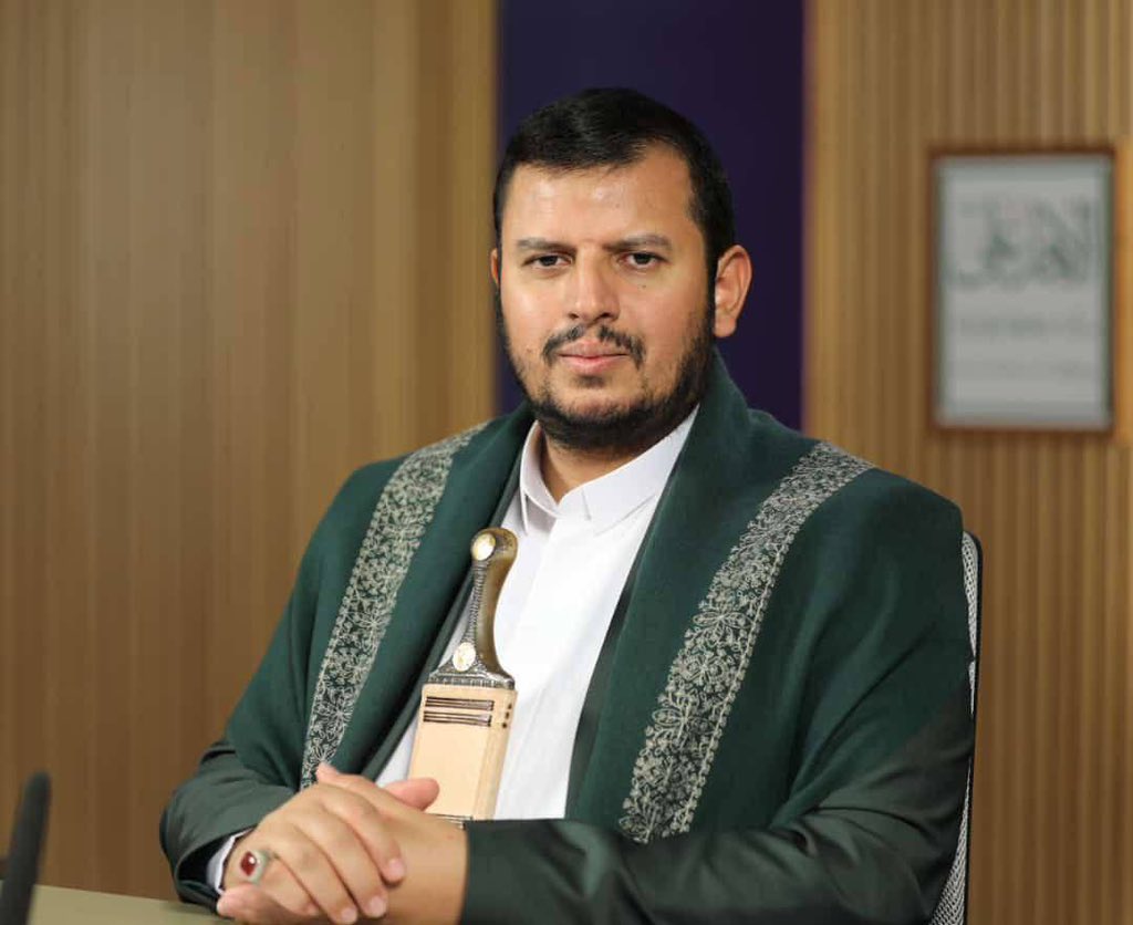 mohpal22's tweet image. مِن قَلب غزَّة الأبيَّة وَ مِن قَلب الإبادَة وَ مِن بَين أنين المُجوَّعين، نُطالب السَّيد القَائِد: عبد المَلك الحوثي-حفظه الله- بِـ إغلاق مَضيق باب المندب، فَـ إمَّا أن تَعيشُ غزَّة كَـ العَالم أو يعيشُ العَالمُ مِثل غزَّة..
#معركة_الفتح_الموعود_والجهاد_المقدس