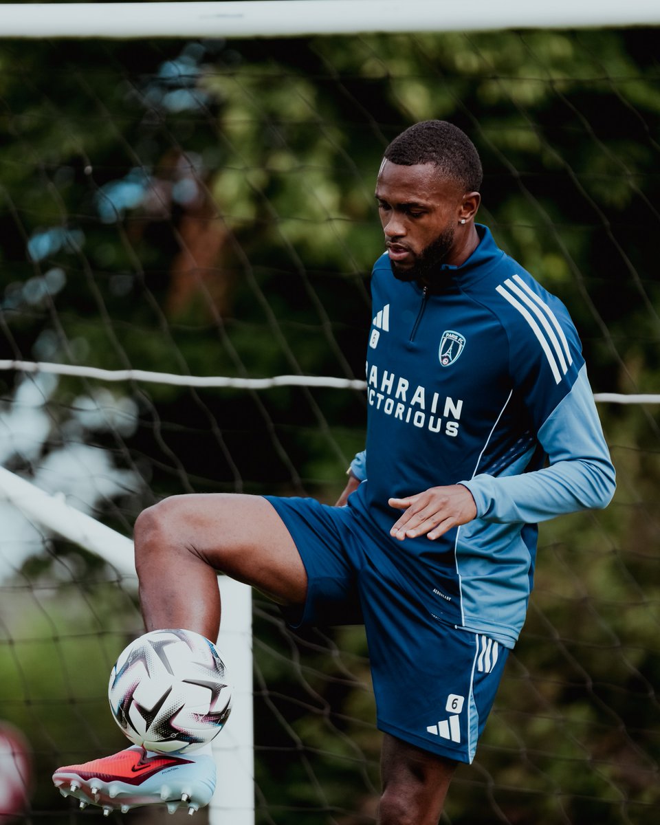 ParisFC's tweet image. Premiers pas, premières sensations.
Ce matin, Otavio a effectué sa première séance individuelle pour lancer son aventure parisienne 🔵⚪️
#CertifiéParis #ParisFC