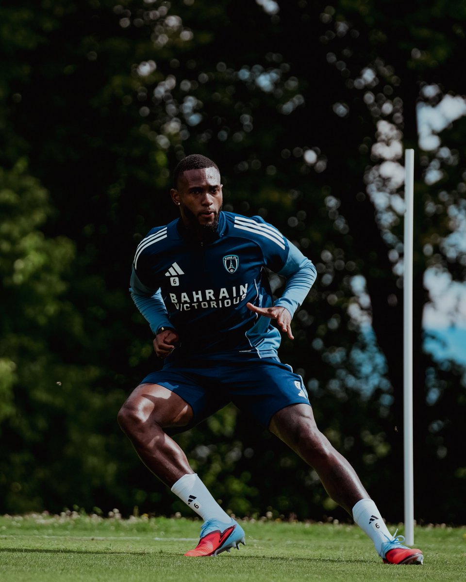 ParisFC's tweet image. Premiers pas, premières sensations.
Ce matin, Otavio a effectué sa première séance individuelle pour lancer son aventure parisienne 🔵⚪️
#CertifiéParis #ParisFC