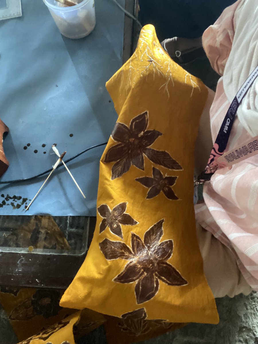 flowreetz's tweet image. Batik;