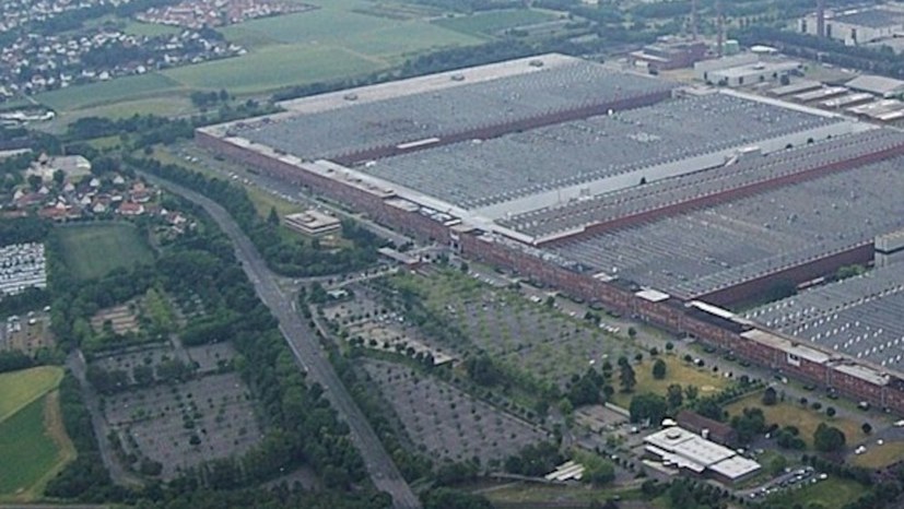 rotefahnenews's tweet image. VW Baunatal: Kämpferische Lehren ziehen aus der Tarifrunde 2024
Die Stimmung „wir hätten richtig streiken sollen“ ist seit dem Tarifabschluss vom Dezember ungebrochen.
rf-news.de/2025/kw30/kaem…