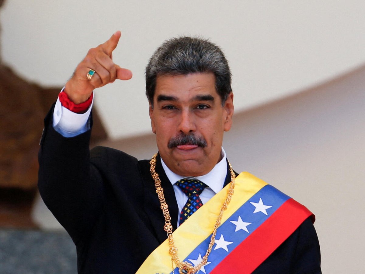 CitizenGOes's tweet image. 🚨MADURO anuncia que llegó a un acuerdo con GUSTAVO PETRO para que Venezuela tome el control de 4 departamentos de Colombia
Se dice que el acuerdo está relacionado con la producción y tráfico de drogas