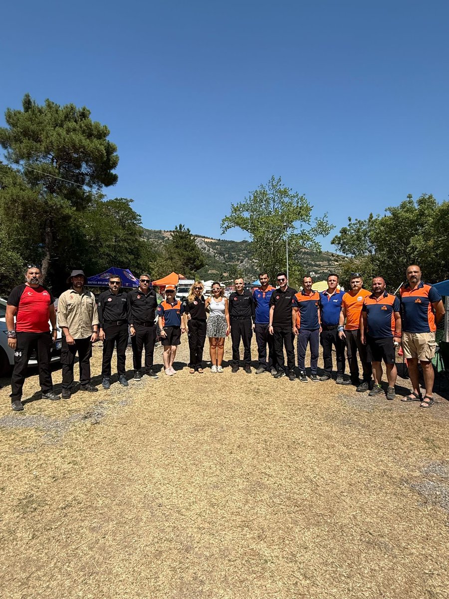 1️⃣/2️⃣

23-27 Temmuz 2025 tarihleri arasında Samsun ili Bafra ilçemizde düzenlenen Uluslararası Kapıkaya Doğa Sporları ve Kültür Festivali kapsamında, Samsun AFAD olarak personelimiz, kurtarma aracımız,