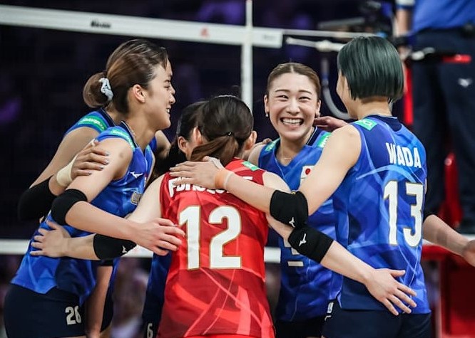 vbm_link's tweet image. 🏐新着記事🖋️

女子日本代表、フルセットの激闘を制してトルコに勝利し、準決勝へ。#石川真佑 主将が19得点でチームを牽引　VNL準々決勝

news.yahoo.co.jp/articles/3dd31…

#VNL2025 #バレーボール女子日本代表 #バレーボール #バレマガ
