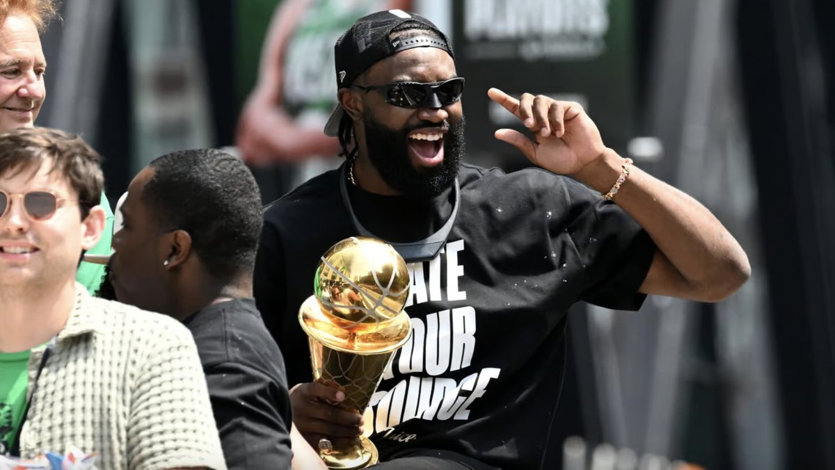 BeHapbee's tweet image. 🏆 NBA Champion Jaylen Brown on Hapbee:
“I used it throughout the playoffs, it became a tool for my whole team. We won the championship. What more can I say?
It’s helped me grow mentally, physically, and spiritually. A real performance edge, powered by tech.”