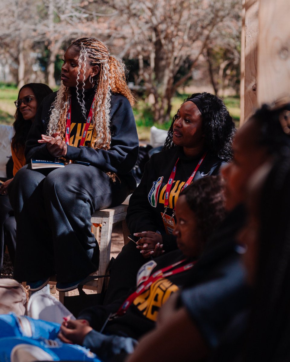 theBAL's tweet image. Last month, our final BAL4HER Leadership Conference of #BAL5 brought together 60 mentees, 15 mentors, and 3 panelists. 🇿🇦
Affirming BAL4HER as a true platform to empower the next generation of young female leaders. 💫
#BAL4HER